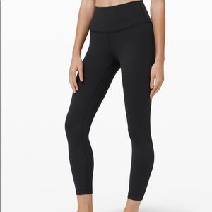 Lululemon Black Wunder Under Cropped Leggings